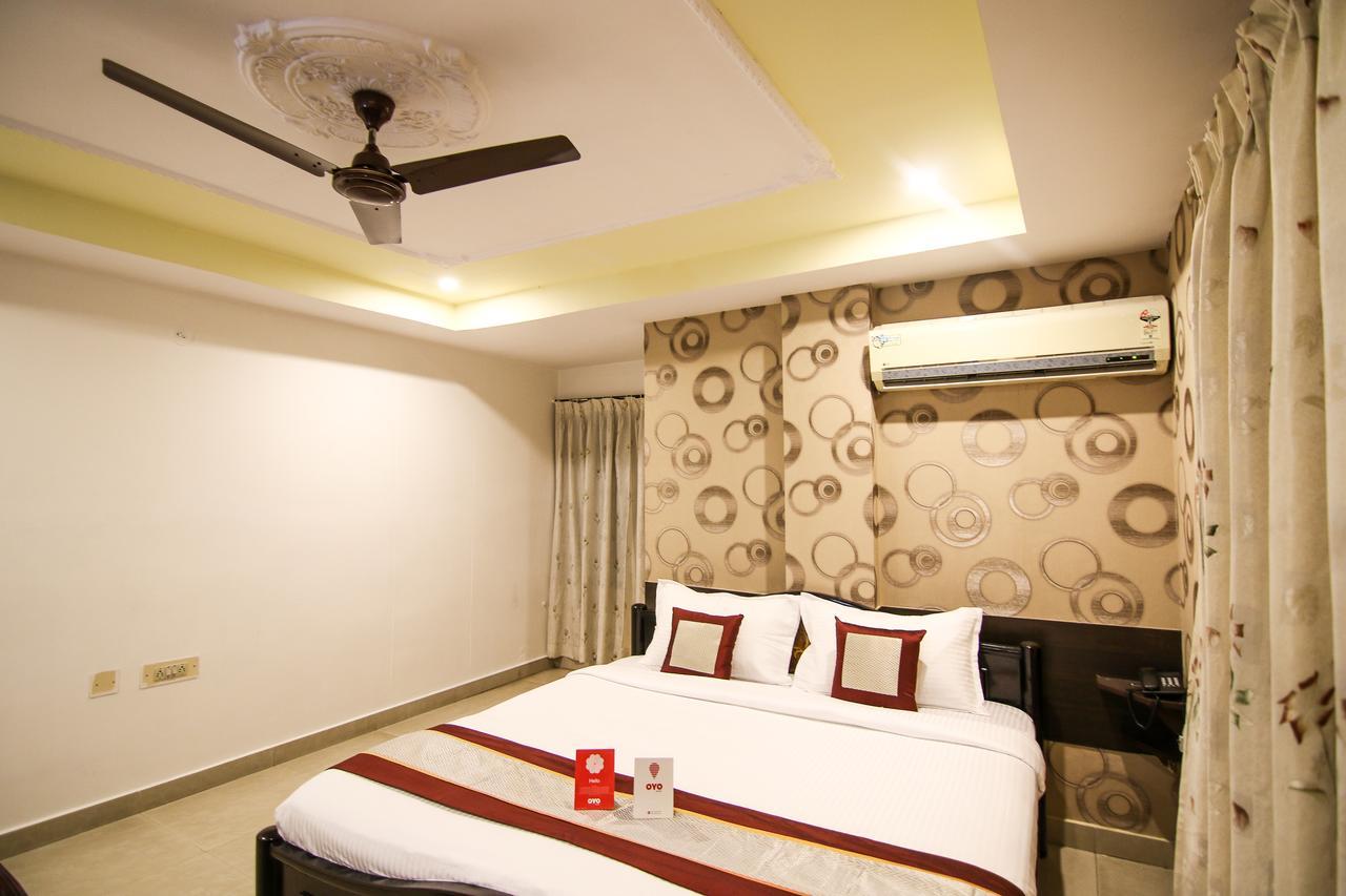 Oyo 9207 Chakri Guest House Visakhapatnam Exterior foto