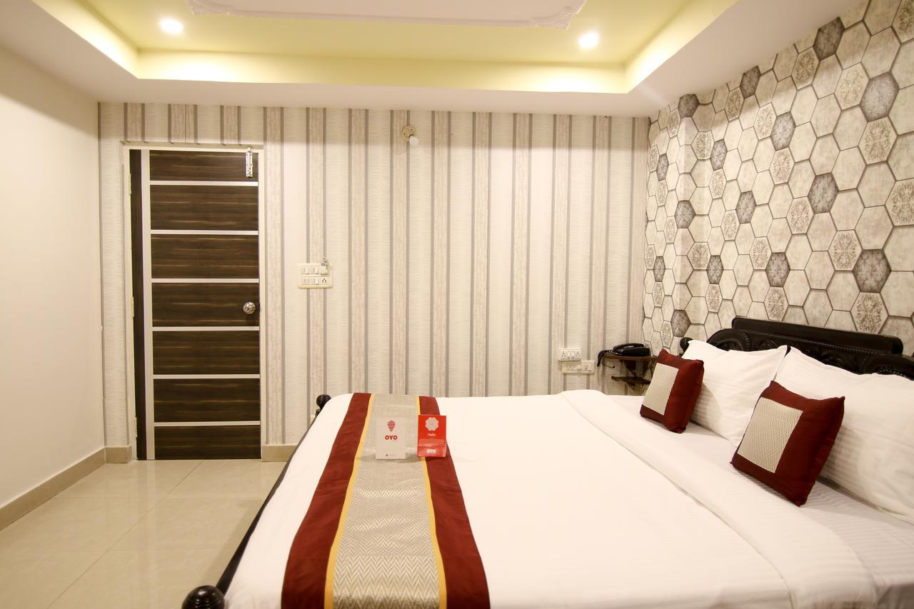 Oyo 9207 Chakri Guest House Visakhapatnam Exterior foto